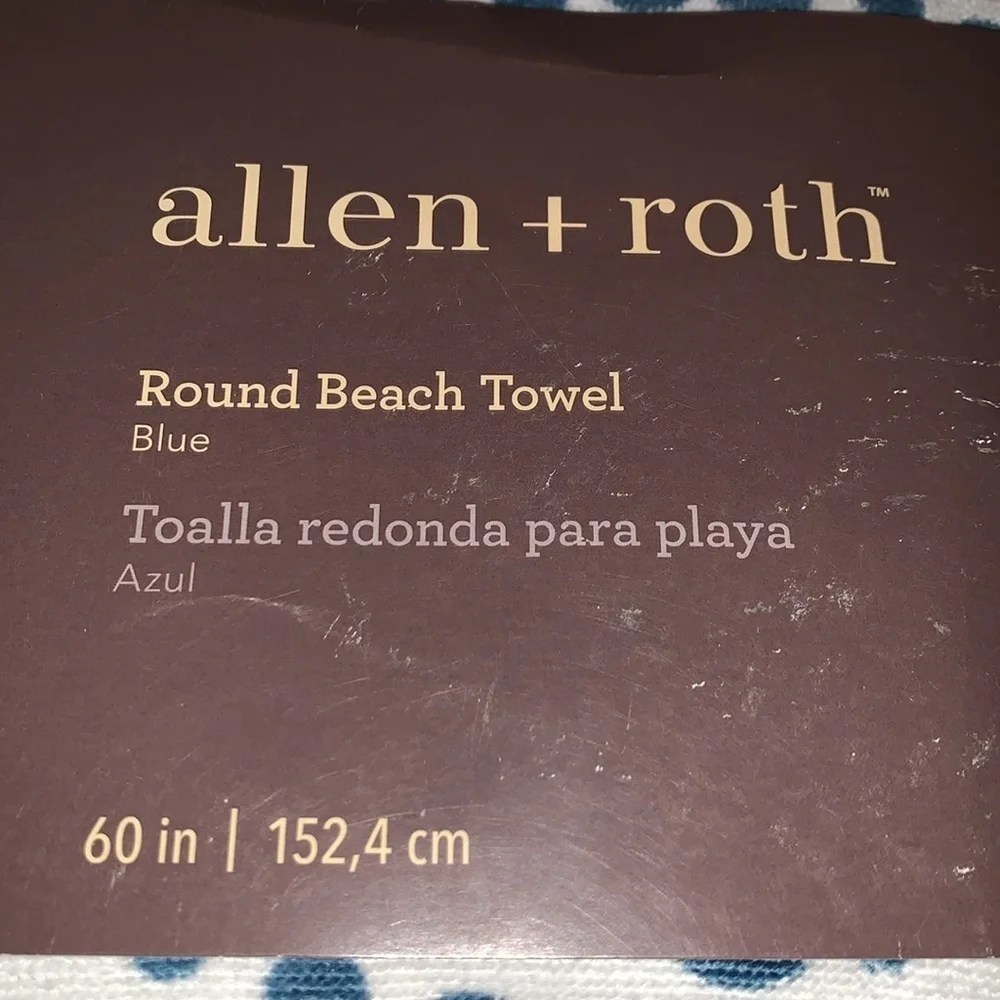 BNWT Allen + Roth Round 60” Beach Towel